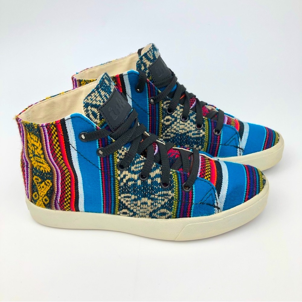 INNKAS Bluebirds handmade from Peru Women’s 6 Men’s 4